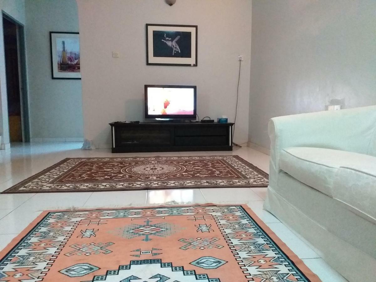 Assalam Homestay Seri Iskandar Exterior foto